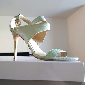 Charles David Heels# beautiful# light green color# looking similar with snake